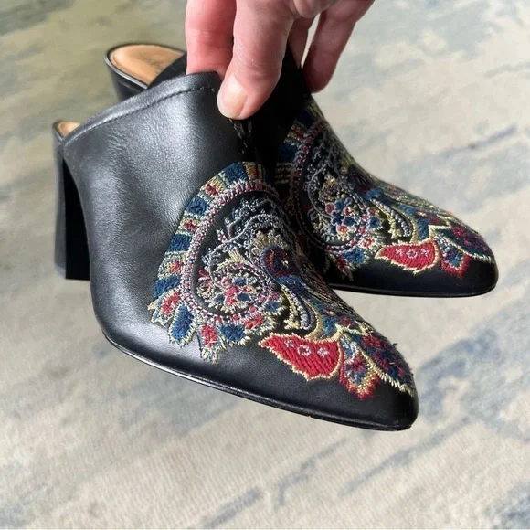 WESTERN Patricia Nash Black & Blue Embroidered Roberta Leather Mule SIZE 7 - Picture 3 of 9